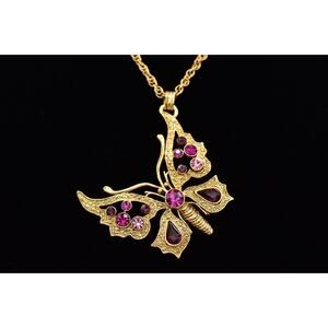 1928 Butterfly Pendant Necklace Rhinestone Crystal Magenta Gold Tone NOS BinBJ